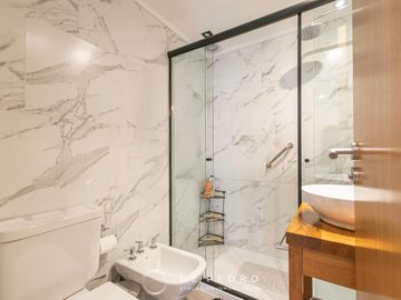Departamento 3 ambientes en Marina Banus I, con cochera y baulera - Parque Luro