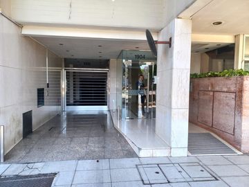 Venta V. Lopez 4 amb. dep. coch. piso 19 vista plena al rio