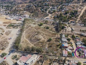 Terreno comercial en venta