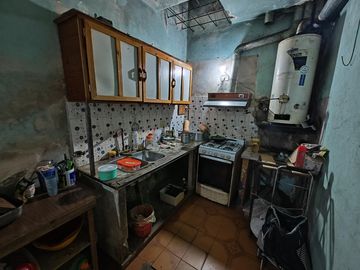 Casa en dos plantas en venta en V. Dorrego - Gonzalez Catan