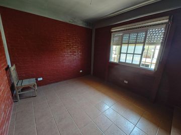 Casa en dos plantas en venta en V. Dorrego - Gonzalez Catan