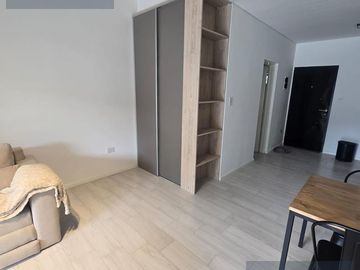 Departamento a estrenar en alquiler totalmente amueblado, a  mts. de la Universidad Austral