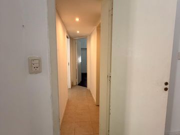 Casa en centro de Zarate mas local Comercial