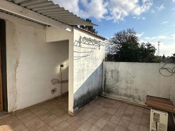 Chalet 5 ambientes en venta en Castelar Sur
