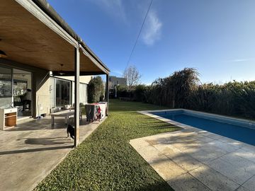 Casa de 4 ambientes en una planta - APTA CREDITO