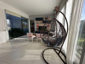 Casa de 4 ambientes en una planta - APTA CREDITO