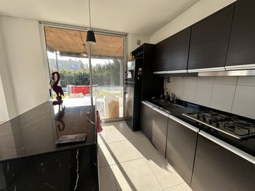 Casa de 4 ambientes en una planta - APTA CREDITO