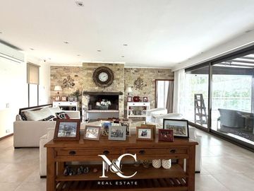 Casa en venta en Costa Esmeralda a la cancha de Golf
