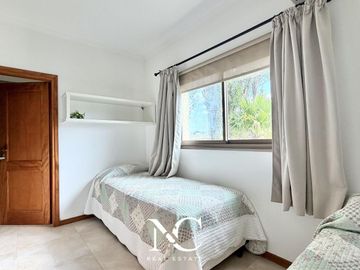 Casa en venta en Costa Esmeralda a la cancha de Golf