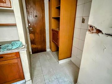 Departamento en Barracas 4 ambientes con dependencia a reciclar!