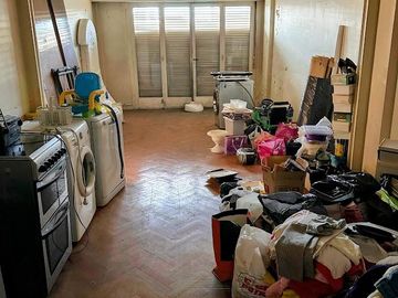 Departamento en Barracas 4 ambientes con dependencia a reciclar!