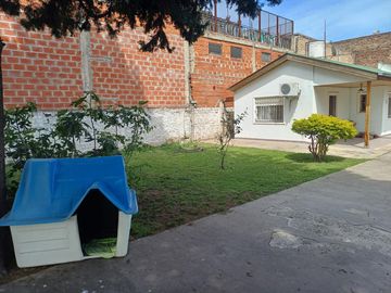 Casa y Lote lindero a metros de Ruta 21 en venta en G. Catan