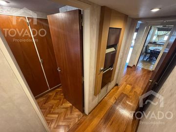 Semipiso 4 ambientes con cochera en Caballito!