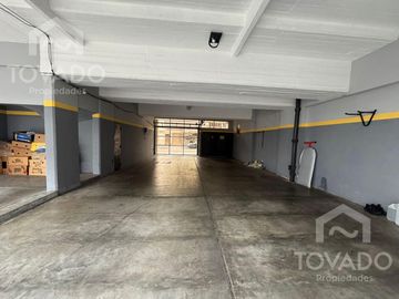 Semipiso 4 ambientes con cochera en Caballito!