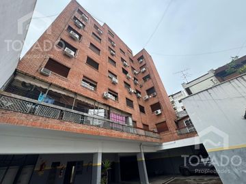 Semipiso 4 ambientes con cochera en Caballito!