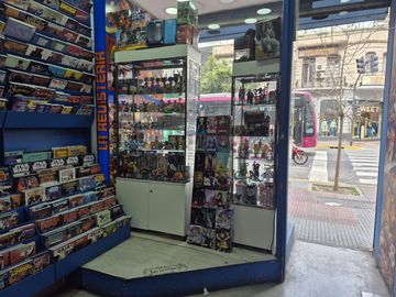 LOCAL EN FOCO COMERCIAL - 2 PLTAS - 80 m2