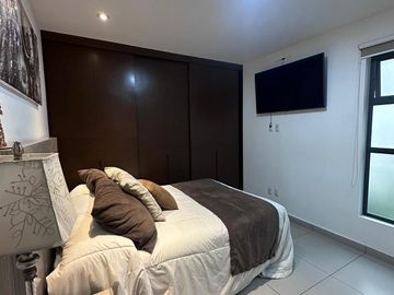 ¡Renta Departamento Amueblado en Jardines del Bosque con Roof Top! 🏢✨