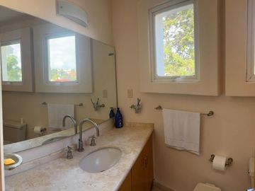 CASA EN VENTA EN LOMA DE VALLE ESCONDIDO, ATIZAPÁN DE ZARAGOZA