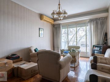 venta 3 ambientes con dependencia en Flores