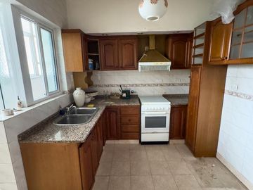 venta 3 ambientes con dependencia en Flores