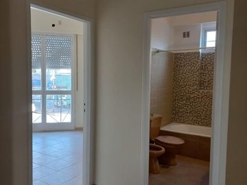PH 2 y 1/2 ambientes en alquiler - Balcón y Lavadero- Saavedra