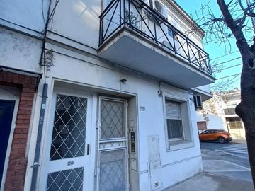 PH 2 y 1/2 ambientes en alquiler - Balcón y Lavadero- Saavedra
