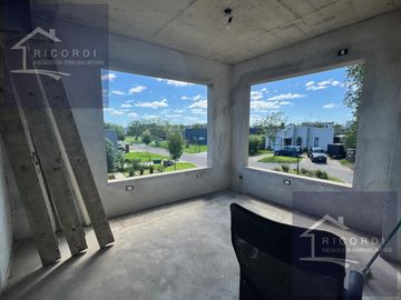 Casa en San Ramon, Pilar del este.