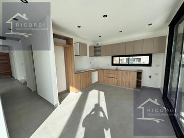 Casa en San Ramon, Pilar del este.
