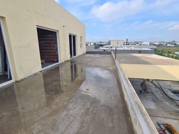 VENTA CASA SAN SEBASTIAN AREA 7 - 5 AMBIENTES