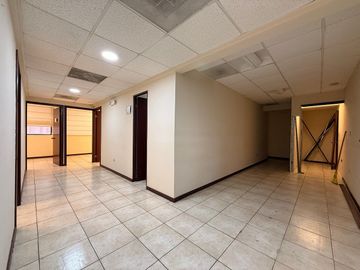 Consultorio | Local 155m2 en Renta frente a Hospital San José