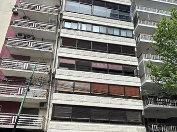 Departamento 4 Ambientes con Dependencia y Cochera