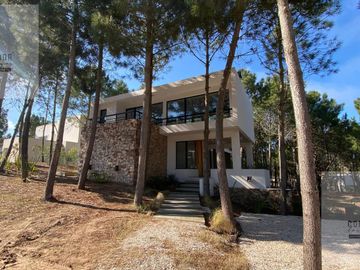 ALQUILER TEMPORAL, CASA, COSTA ESMERALDA, BARRIO MARITIMO III, LOTE AL 100, 5 AMBIENTES