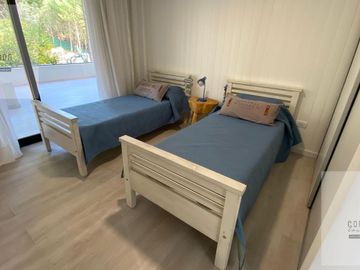 ALQUILER TEMPORAL, CASA, COSTA ESMERALDA, BARRIO MARITIMO III, LOTE AL 100, 5 AMBIENTES