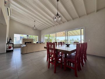 Casa en Alquiler Temporal Costa Esmeralda Barrio Residencial I, 4 Dormitorios 3 Baños