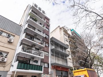 Departamento de 5 ambientes con escritorio y dependencia en Venta en Palermo, Ideal Consultorios