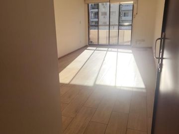 ALQUILER 3 ambientes con balcón en excelente ubicación. Belgrano