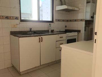 ALQUILER 3 ambientes con balcón en excelente ubicación. Belgrano