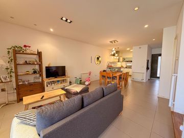 venta casa tres dormitorios alberdi moderna