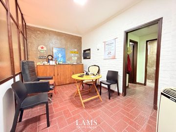 Importante local sobre Av. Luro en Venta y Alquiler