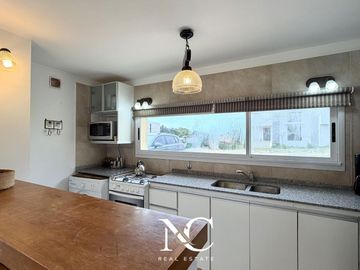 Casa en venta en Costa Esmeralda con gas natural