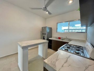 CASA EN RENTA AMUEBLADA, 3 RECÁMARAS Y ALBERCA AL NORESTE DE MÉRIDA