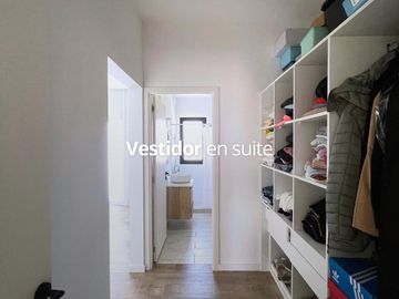 CASA 4 AMBIENTES EN VENTA, BARRIO PRIVADO MATISSE, LOS CARDALES