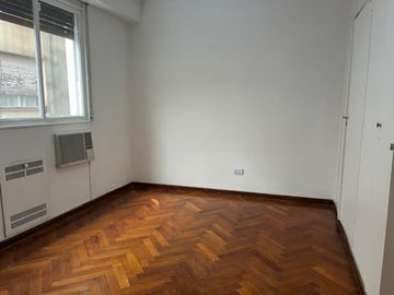 Departamento de dos ambientes en alquiler en Recoleta
