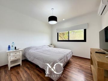 Casa en venta en Costa Esmeralda 4 amb piscina