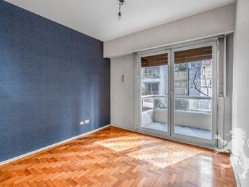 EXCELENTE SEMIPISO - VENTA - 4 AMBIENTES - DEPENDENCIA - COCHERA - LAS CAÑITAS