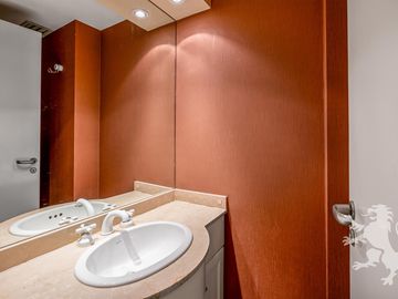 EXCELENTE SEMIPISO - VENTA - 4 AMBIENTES - DEPENDENCIA - COCHERA - LAS CAÑITAS
