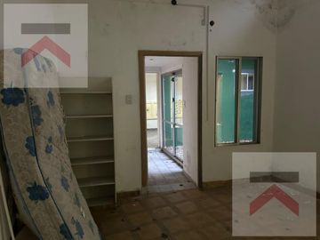 Venta en Block 3 Locales  con  2 Departamentos en Victoria Centro.
