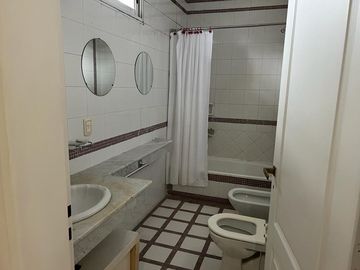 Venta Casa 7 amb c/ jardin y pileta - Punta Chica