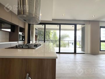 Piso en venta de 4 amb en zona guemes. 2 cocheras. A estrenar.
