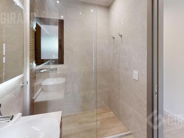 Piso en venta de 4 amb en zona guemes. 2 cocheras. A estrenar.